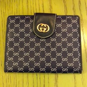 Gucci wallet continental